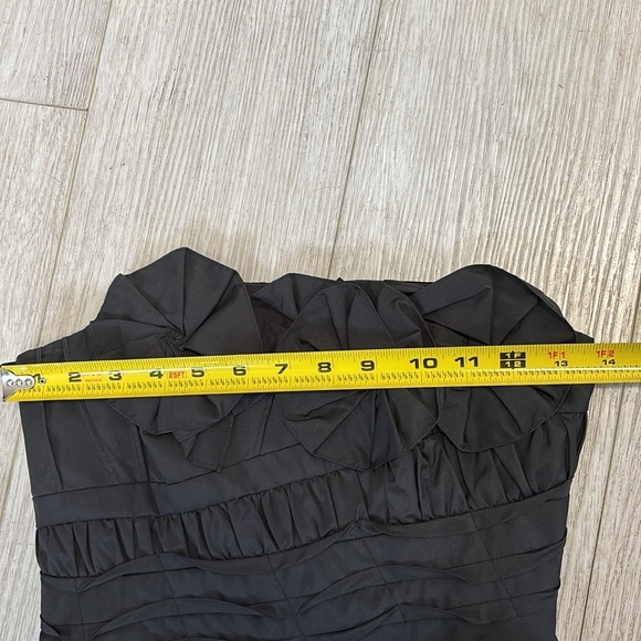 BcbgMaxAzria Corset Floral Strapless Top in black size XXS - Picture 8 of 10